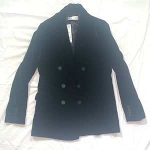 Brand new Zara double breasted velvet blazer!